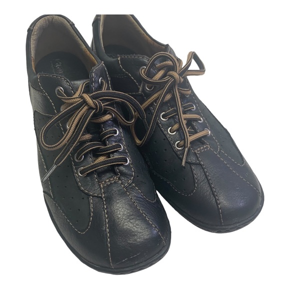 Born Shoes - Born Women’s  Black Leather Walking Shoe Size 8.5 Bicycle Toe sneaker
